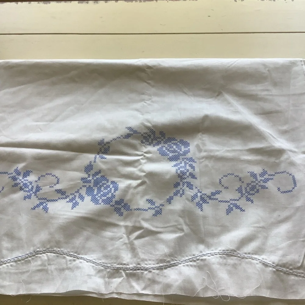 Two Sets Vintage White Embroidery Stamped Pillow Cases